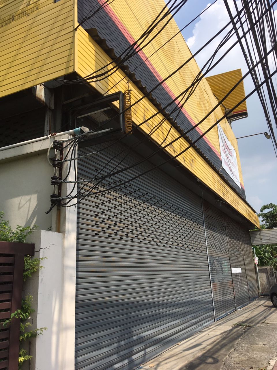 พื้นที่ให้เช่ารามอินทรา-กม-1-ขนาดพื้นที่-2-งาน-20-ตรวา-ทำเลดี-