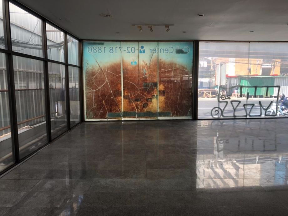 พื้นที่ให้เช่า-ขาย-ขนาดพื้นที่-3-งาน-728-ตรวา-ติดกับถนนเพชรบุรี-ใกล้โรงพยาบาลเพชรเวช-ทำเลดี-