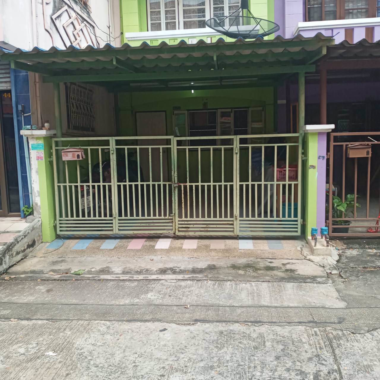 ให้เช่าทาวน์เฮ้าส์พร้อมอยู่-ประชาอุทิศ-127-7000-บาท-เดือน-