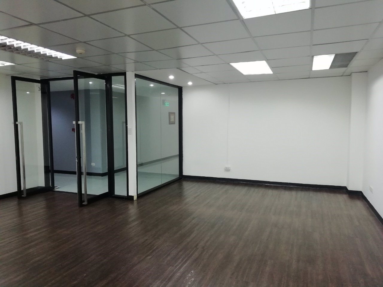 ให้เช่าพื้นที่สำนักงานเขตสาทรรายเดือน