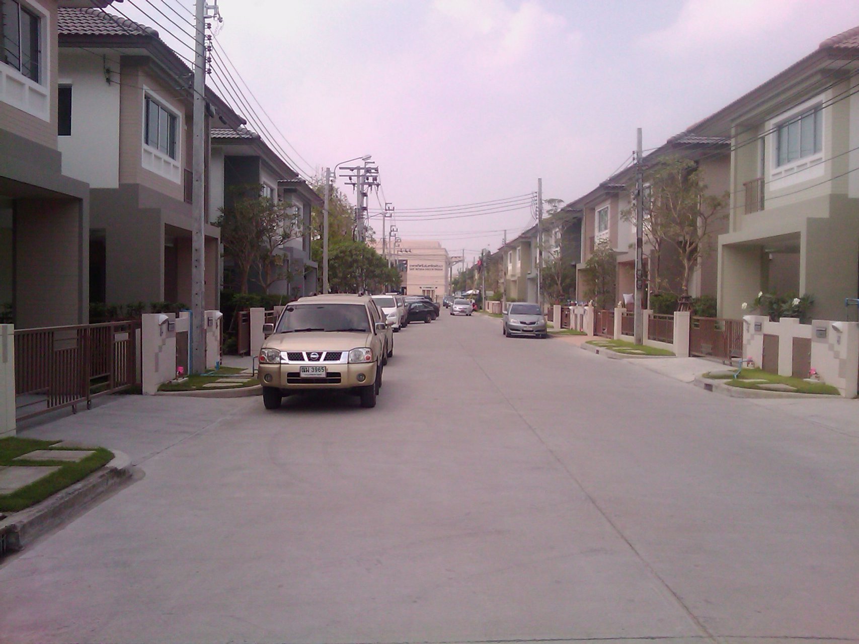 ขายบ้านเดี่ยว-บรรยากาศเงียบสงบ-เหมาะแก่การพักผ่อนพร้อมเฟอร์นิเจอร์