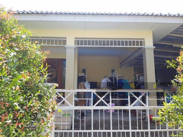 ขายบ้านเดี่ยวชั้นเดียว-เนื้อที่-66-ตรวโครงการหมู่บ้าน-รนารมย์-เน้นความเป็นส่วนตัวสูง