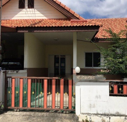 ขาย-ทาวน์เฮ้าส์-แผ่นดินทอง-ลิฟวิ่งโฮม-2นอน1น้ำ-พื้นที่77-ตรม