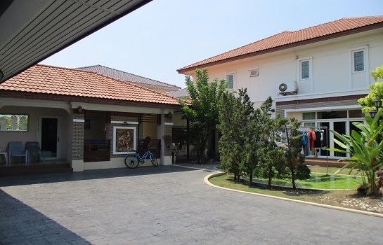 บ้านหรู-เดอวิลล์-ศรีนครินทร์-de-ville-srinakarin-พร้อมสระว่ายน้ำส่วนตัว