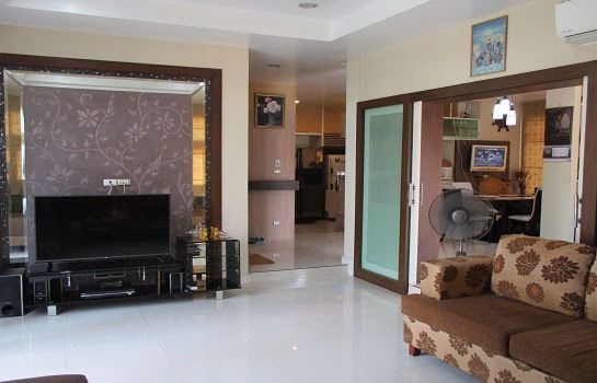 บ้านหรู-เดอวิลล์-ศรีนครินทร์-de-ville-srinakarin-พร้อมสระว่ายน้ำส่วนตัว