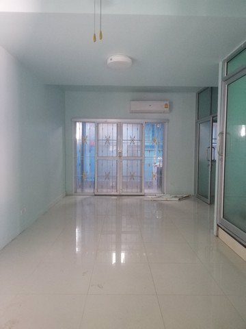 ขายขาดทุน-ทาวน์เฮ้าส์-มเดอะคอนเนค-สุวรรณภูมิ-1-จำนวน-2-ชั้น-ใกล้สนามบินสุวรรณภูมิ