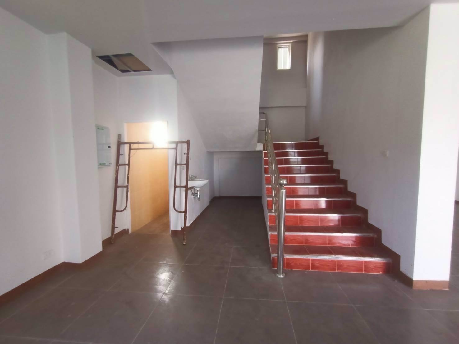 ขายหรือให้เช่า-โรงงาน-โกดัง-พื้นที่สีม่วง-ในที่ดิน-15-ไร่-ออฟฟิศ-3-ชั้น-อำเภอเมือง-สมุทรสาคร