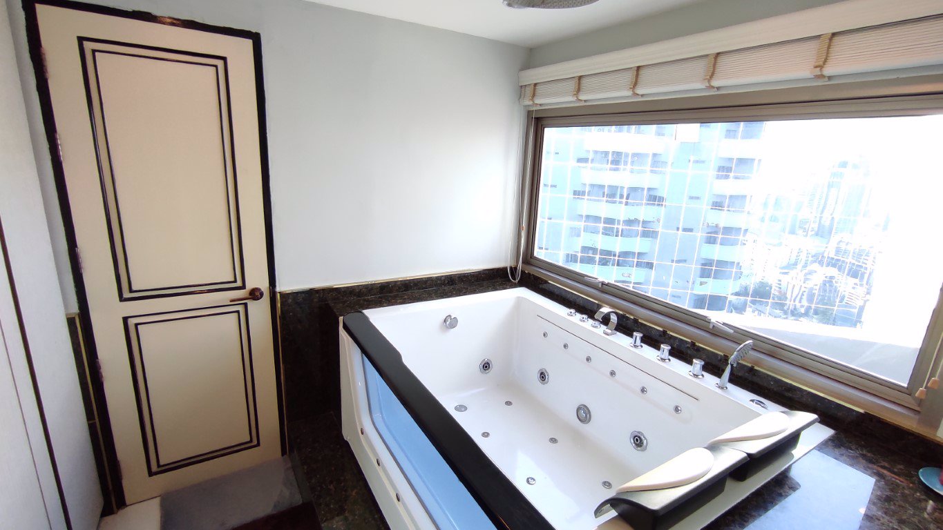 รีบด่วน-คอนโด-วิทยุคอมเพล็กซ์-ขายคอนโด-ถนนวิทยุ-2-ห้องนอน-ชั้น-31-แต่งหรู-ราคาถูกสุกๆในย่านนี้