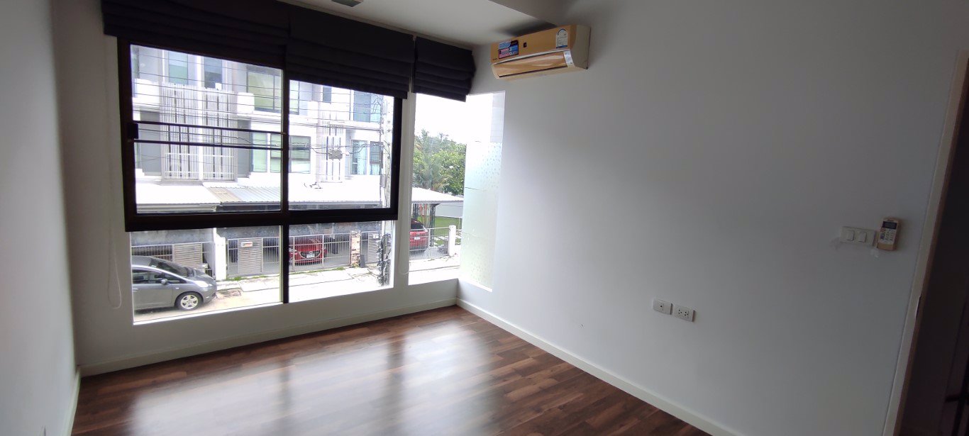 ขายทาวน์โฮม-บ้านใหม่-2-พุทธบูชา-36-ถูกกว่าหลังอื่นชัวร์-ทาวน์เฮ้าส-พระราม-2-ใกล้โรงเรียนรุ่งอรุณ