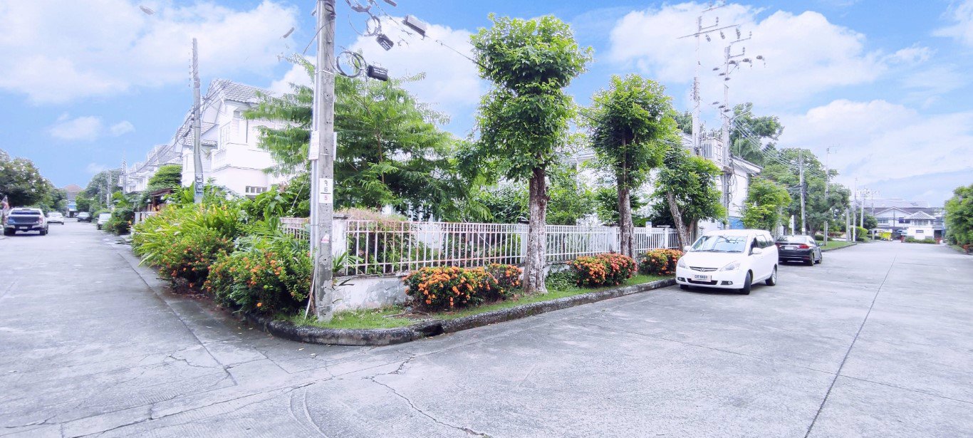 ขายบ้านเดี่ยว-ลาดพร้าว-หมู่บ้าน-อารียา-ชบา-exclusive-เกษตร-นวมินทร์-ถนนประเสริฐมนูกิจ-เลียบด่วน