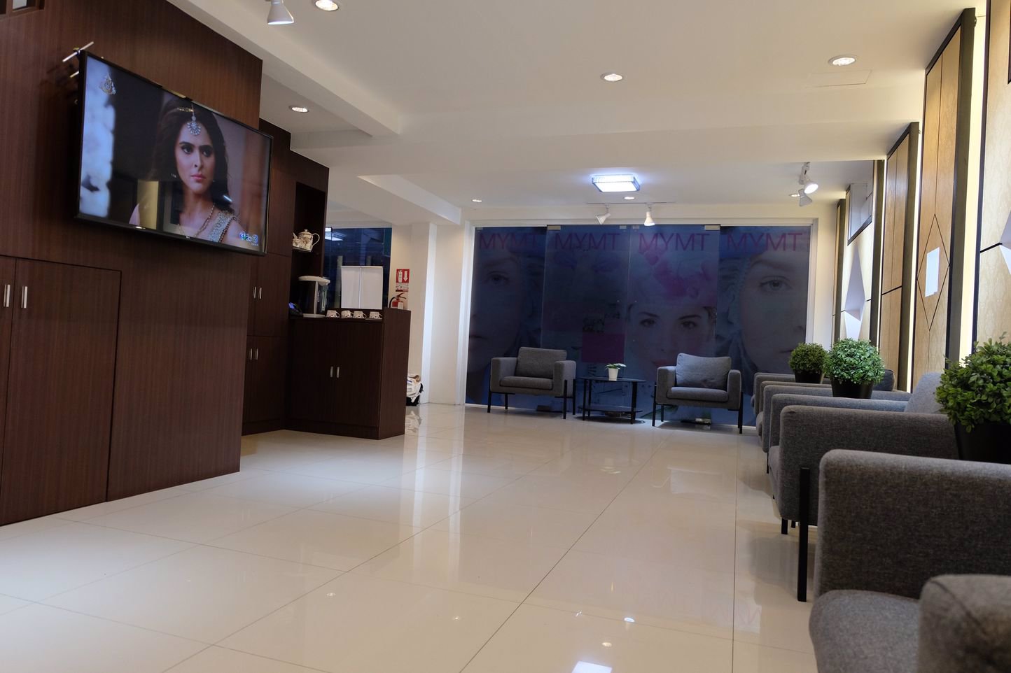 ให้เช่าอาคารพาณิชย์-5-ชั้น-2-คูหา-ถนนรัชดาภิเษก-ติด-mrt-รัชดาภิเษก