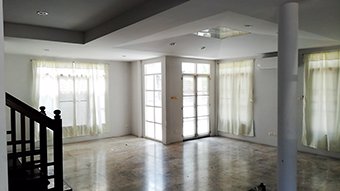 ขายหรือให้เช่าบ้านเดี่ยว-หมู่บ้านลาดพร้าว-1-หลัง-cdc-เลียบด่วนรามอินทรา