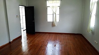 ขายหรือให้เช่าบ้านเดี่ยว-หมู่บ้านลาดพร้าว-1-หลัง-cdc-เลียบด่วนรามอินทรา