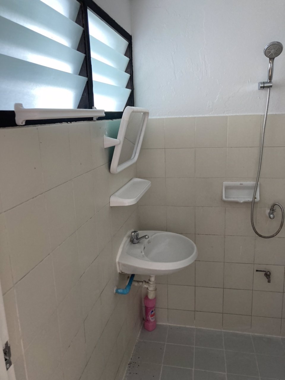 คอนโดนาวีว่างให้เช่า