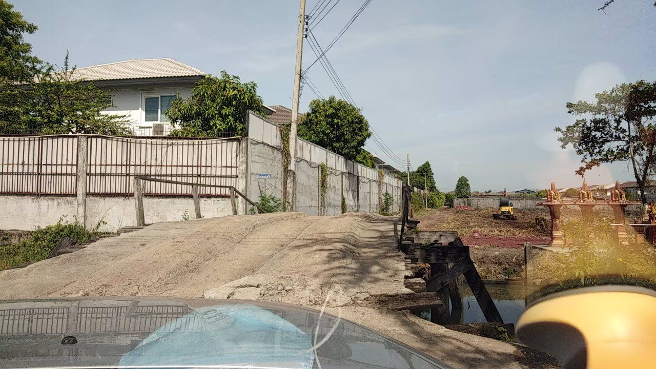 ที่ดินเปล่าให้เช่าถมแล้ว-อยู่ซอยประชาอุทิศ-90-อยู่หลังการเคหะ-