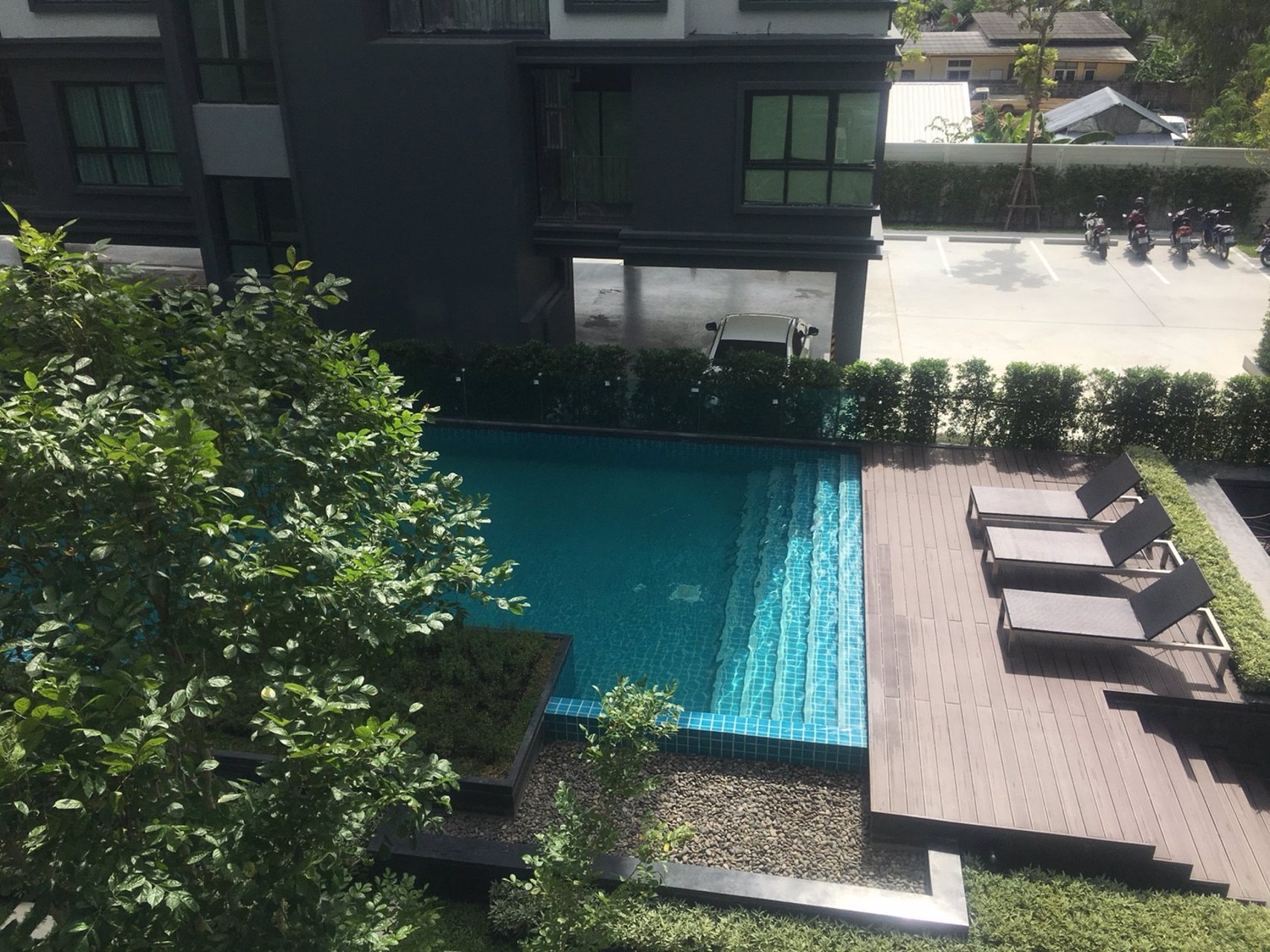 คอนโดเคนซิงตัน-แหลมฉบัง-ศรีราชา-เฟส-1-ห้อง-b327-วิวสระ