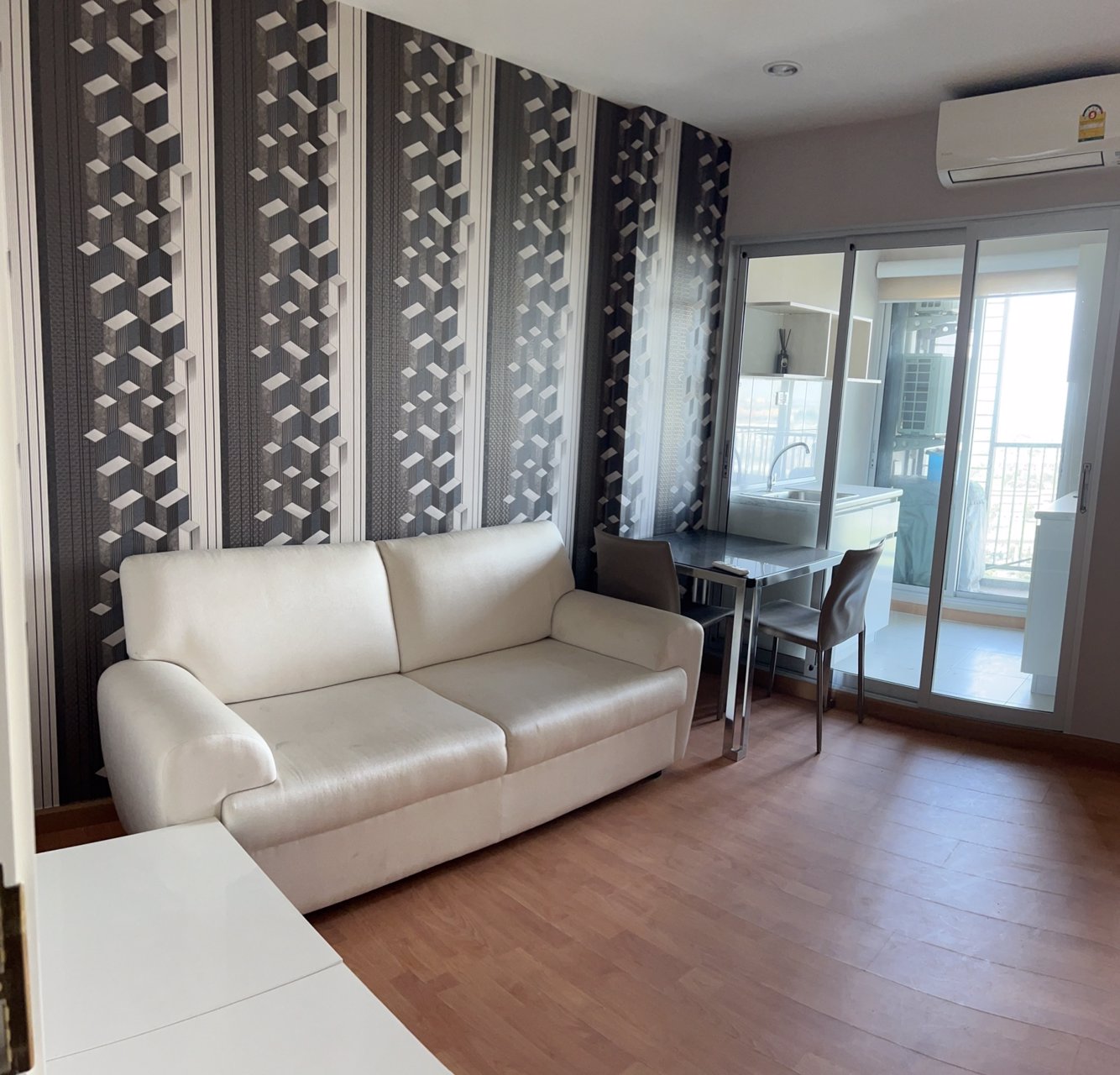 ขายคอนโดวิวสวย-ตกแต่งแล้วพร้อมเข้าอยู่-ติดห้างเดอะมอลล์บางแค