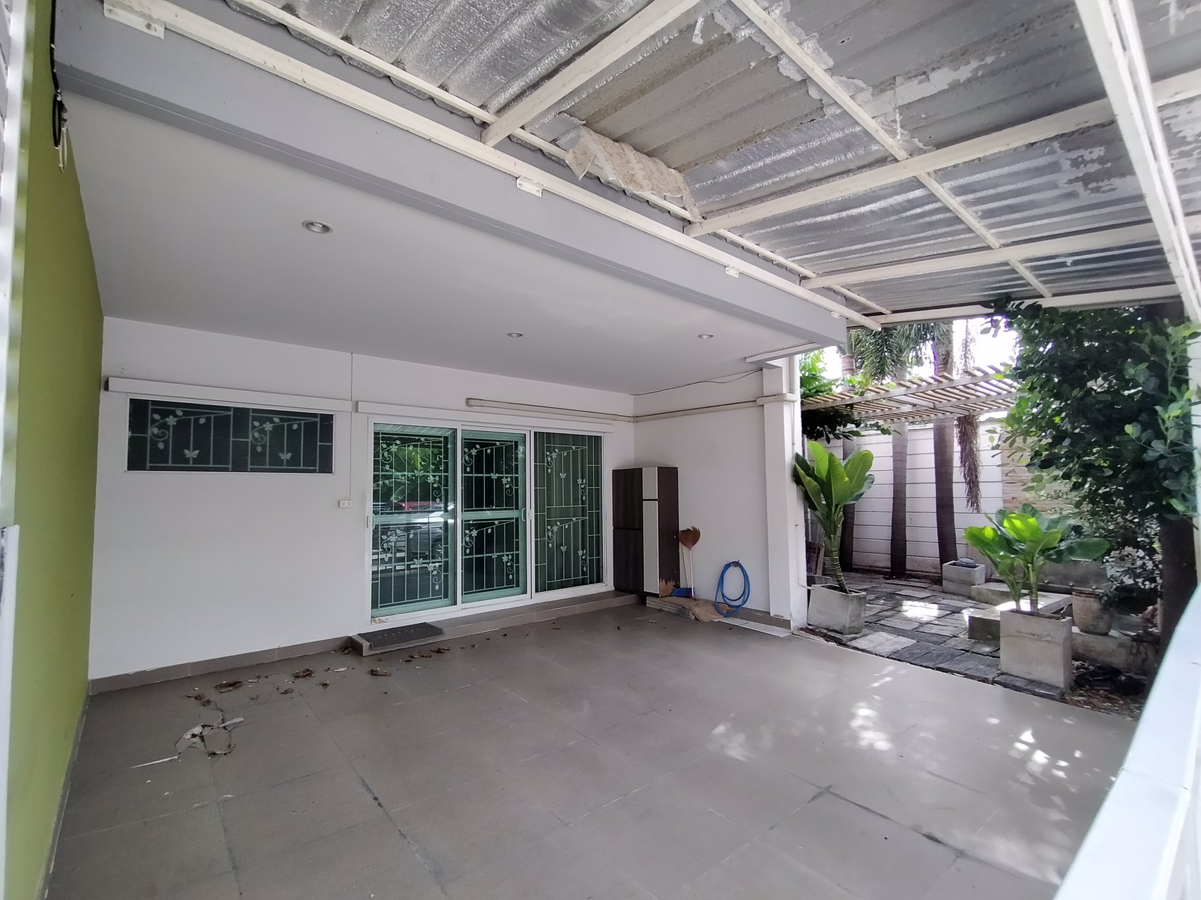 ทาวน์เฮ้าร์พื้นที่กว้าง-หลังมุม-โครงการติดถนนใหญ่-the-trust-town-ราชพฤกษ์-รัตนาธิเบศร์