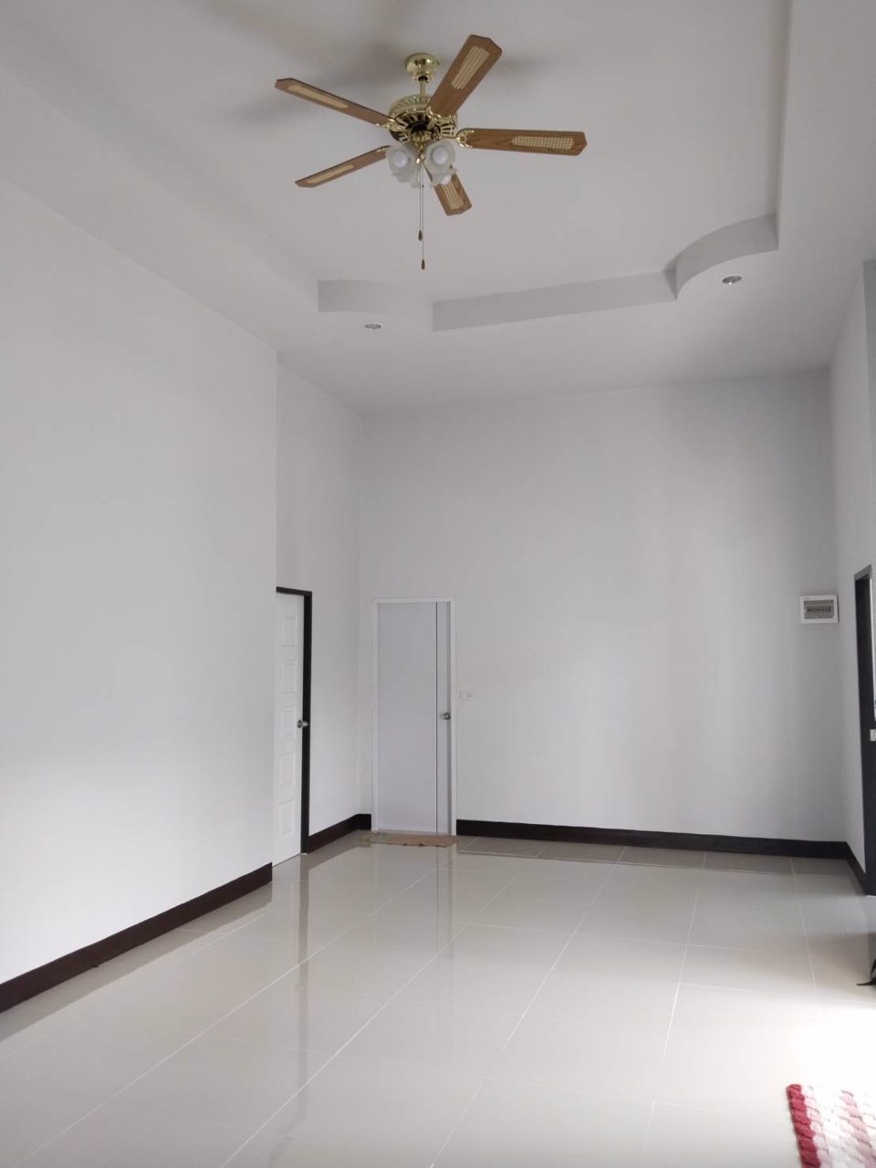 บ้านสร้างเสร็จใหม่-พร้อมที่ดิน-สไตล์อิตาเลี่ยน