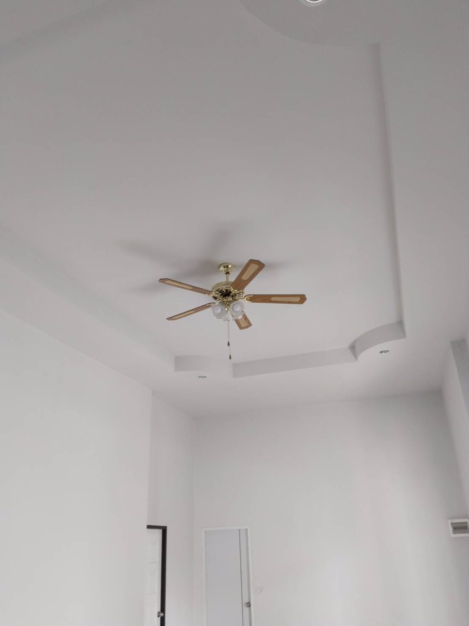 บ้านสร้างเสร็จใหม่-พร้อมที่ดิน-สไตล์อิตาเลี่ยน