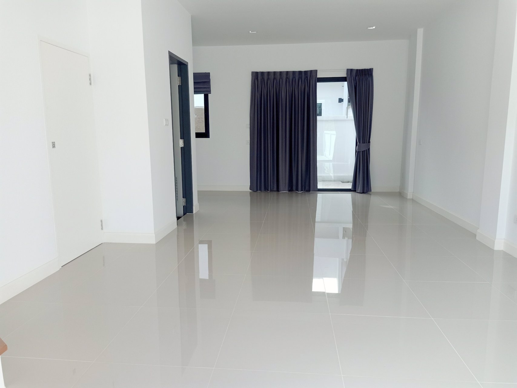 ขายทาวน์เฮ้าส์-3-ชั้น-ลาดพร้าว-87-ลาดพร้าว-83-บ้านใหม่ราคามือสอง