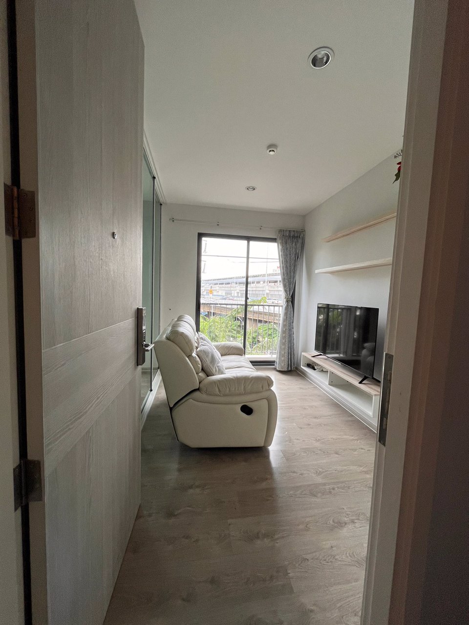 ขาย-zelle-plus-talat-phlu-ห้องมุม-เจ้าของขายเอง-ติดรถไฟฟ้า