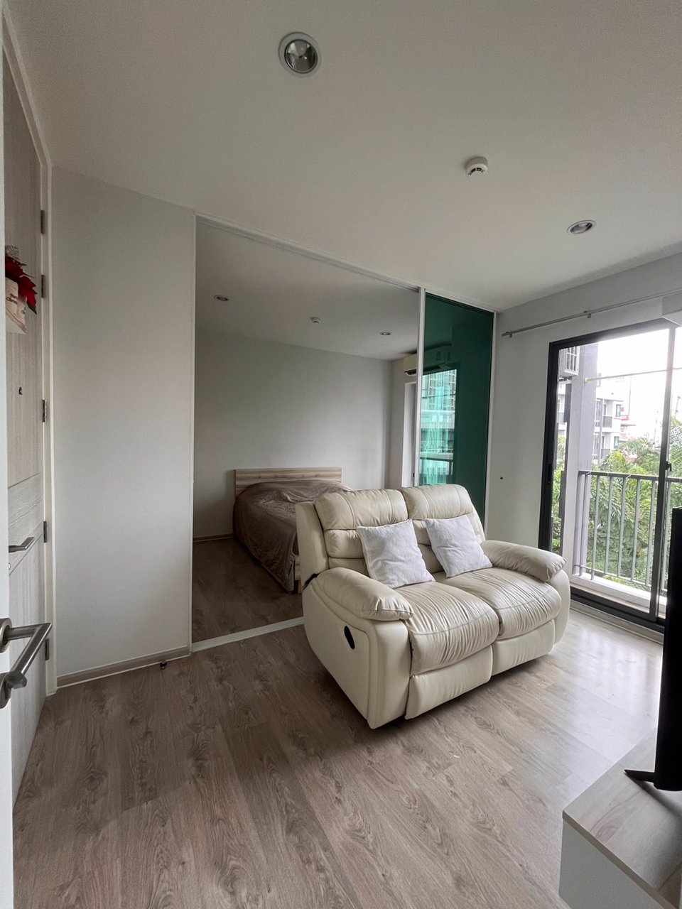 ขาย-zelle-plus-talat-phlu-ห้องมุม-เจ้าของขายเอง-ติดรถไฟฟ้า