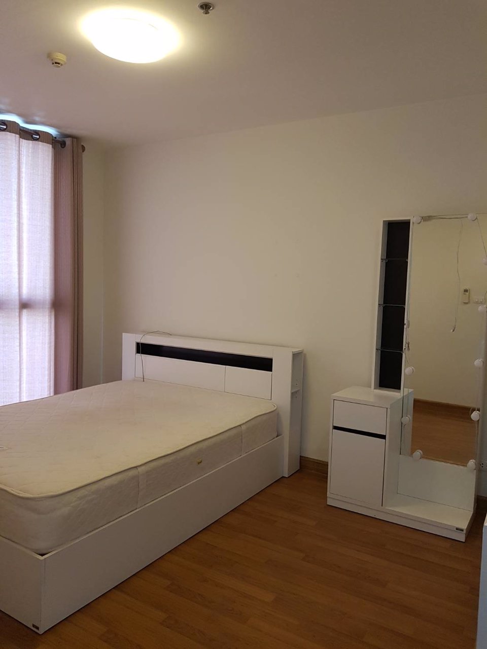 ให้เช่าคอนโด-ideo-ลาดพร้าว-5-2-ห้องนอน-2-ห้องนำ้-62-ตรม