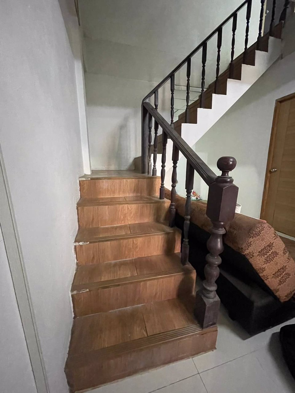 ขายทาวเฮ้าส์-2-ชั้น-รามอินทรา-39-เขต-บางเขนทำเลดีใกล้รถไฟฟ้า-สถานีกม4