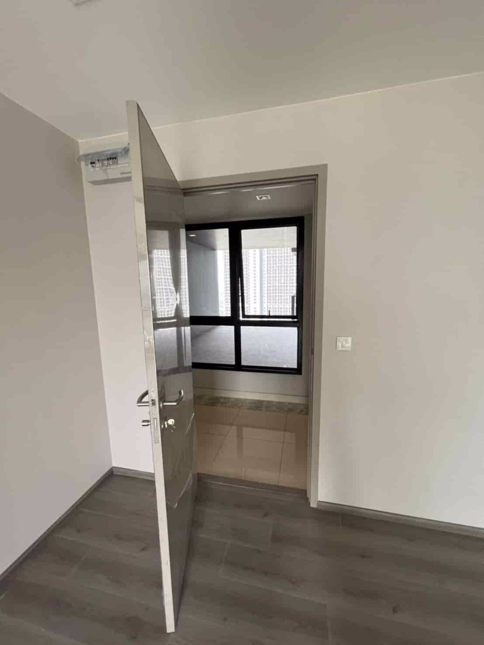 ขายห้อง-the-politan-rive-condo-ชั้น-50-ขนาดห้อง-305-ตรม