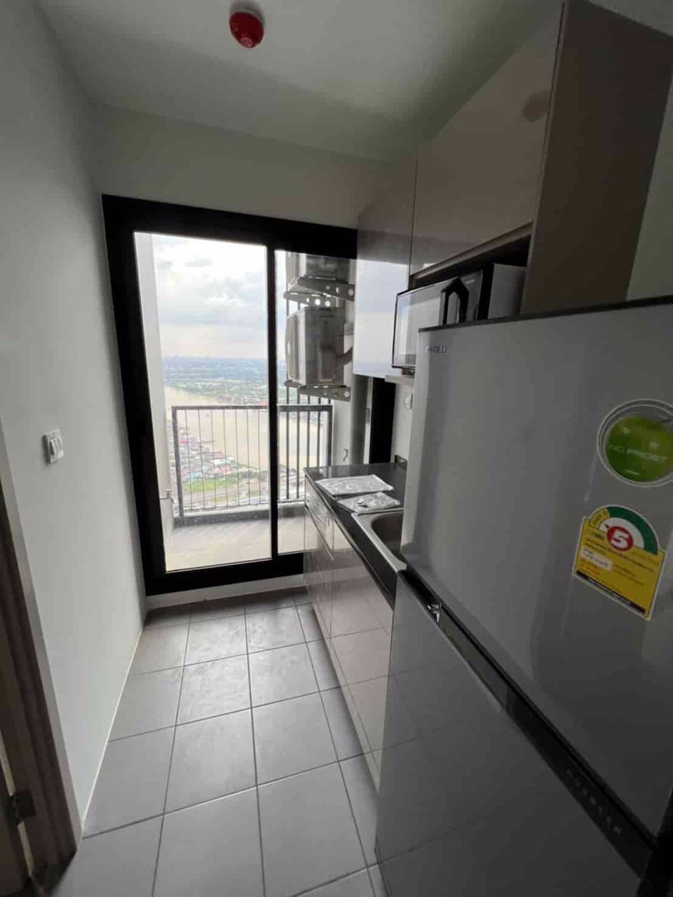 ขายห้อง-the-politan-rive-condo-ชั้น-50-ขนาดห้อง-305-ตรม