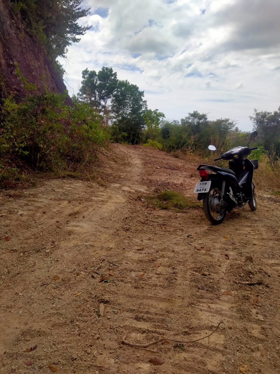 ขายที่ดิน-เป็นที่ชีวิวเห็นทะเลเเละเกาะต่างหลายเกาะ