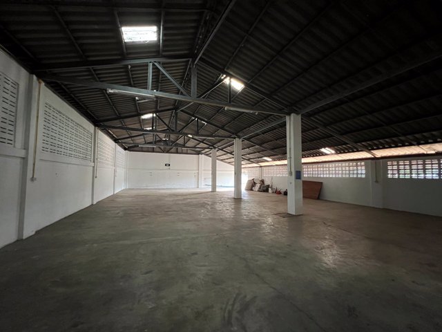 ขายหรือให้เช่าที่ดินพร้อม-โรงงาน-โกดัง-ในเขตบ่อสร้าง-อสันกำแพง-จเชียงใหม่