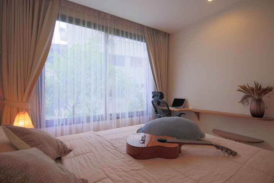 คอนโดติด-bts-ช่องนนทรี-แต่งครบ-เฟอร์ใหม่-สำหรับ-เช่า-โดยเจ้าของ-