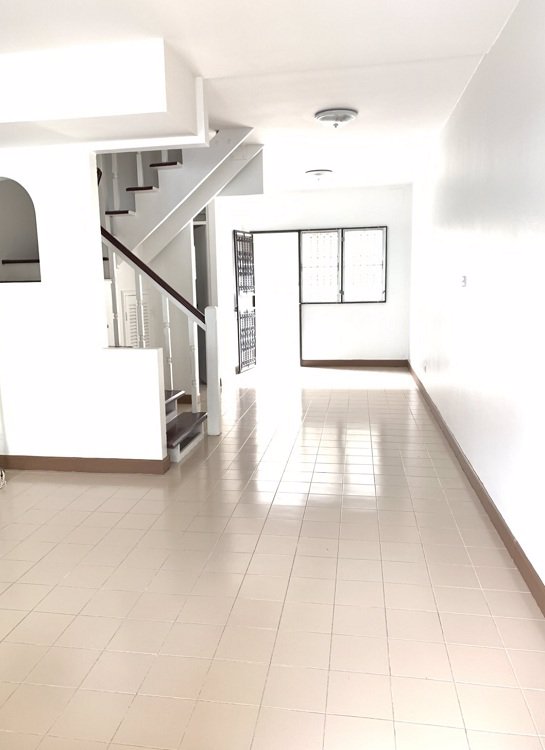 ขายทาวน์เฮาส์-16-ตารางวา-หมู่บ้านสิรารมย์-อำเภอบางบัวทอง-นนทบุรี-ตกแต่งใหม่ทั้งหลัง-