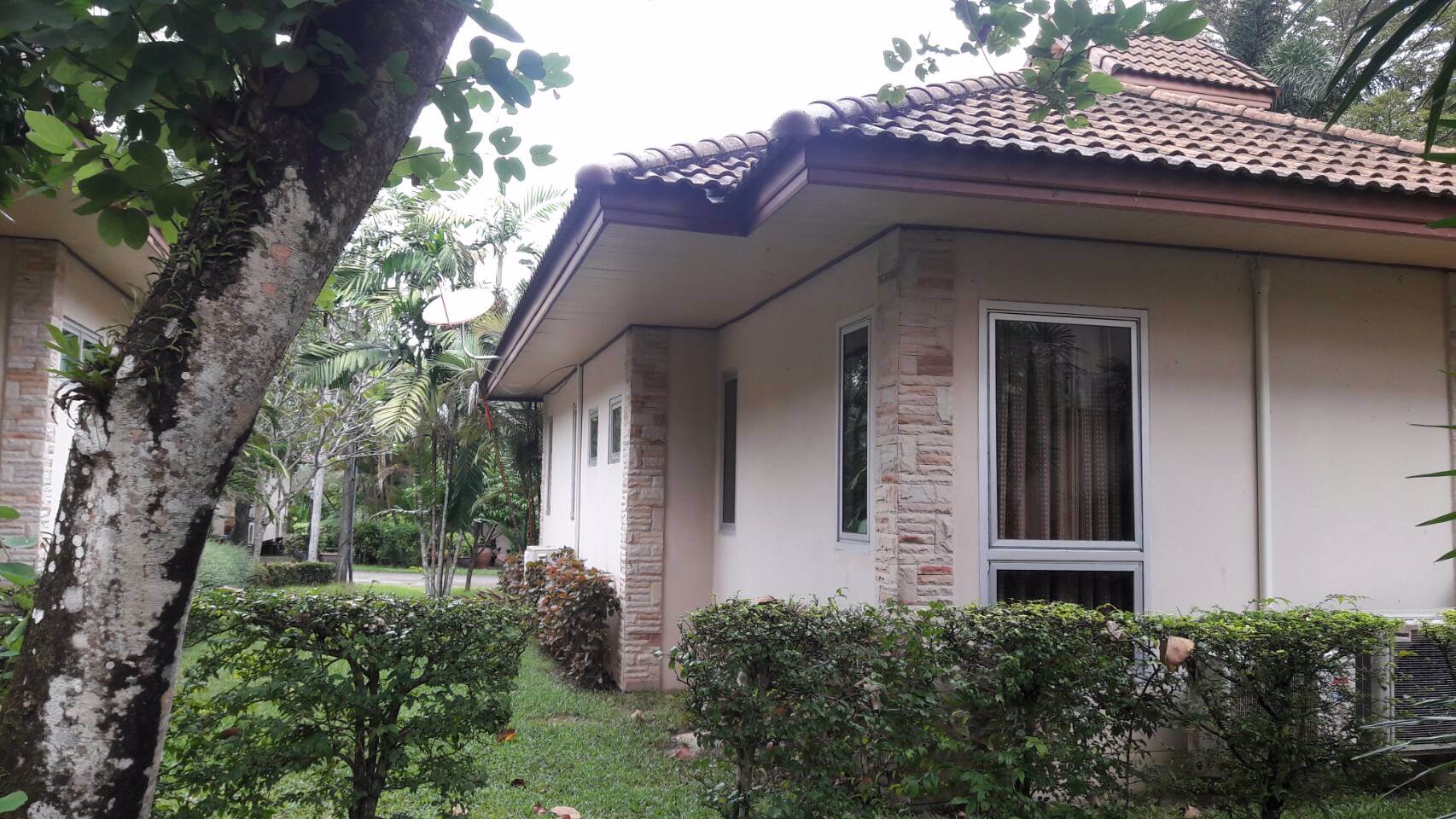 ขายด่วน-บ้านเดี่ยวสวยหรู-ตกแต่งสไตค์-รีสอร์ท-ในสนามกอล์ฟนครนายก