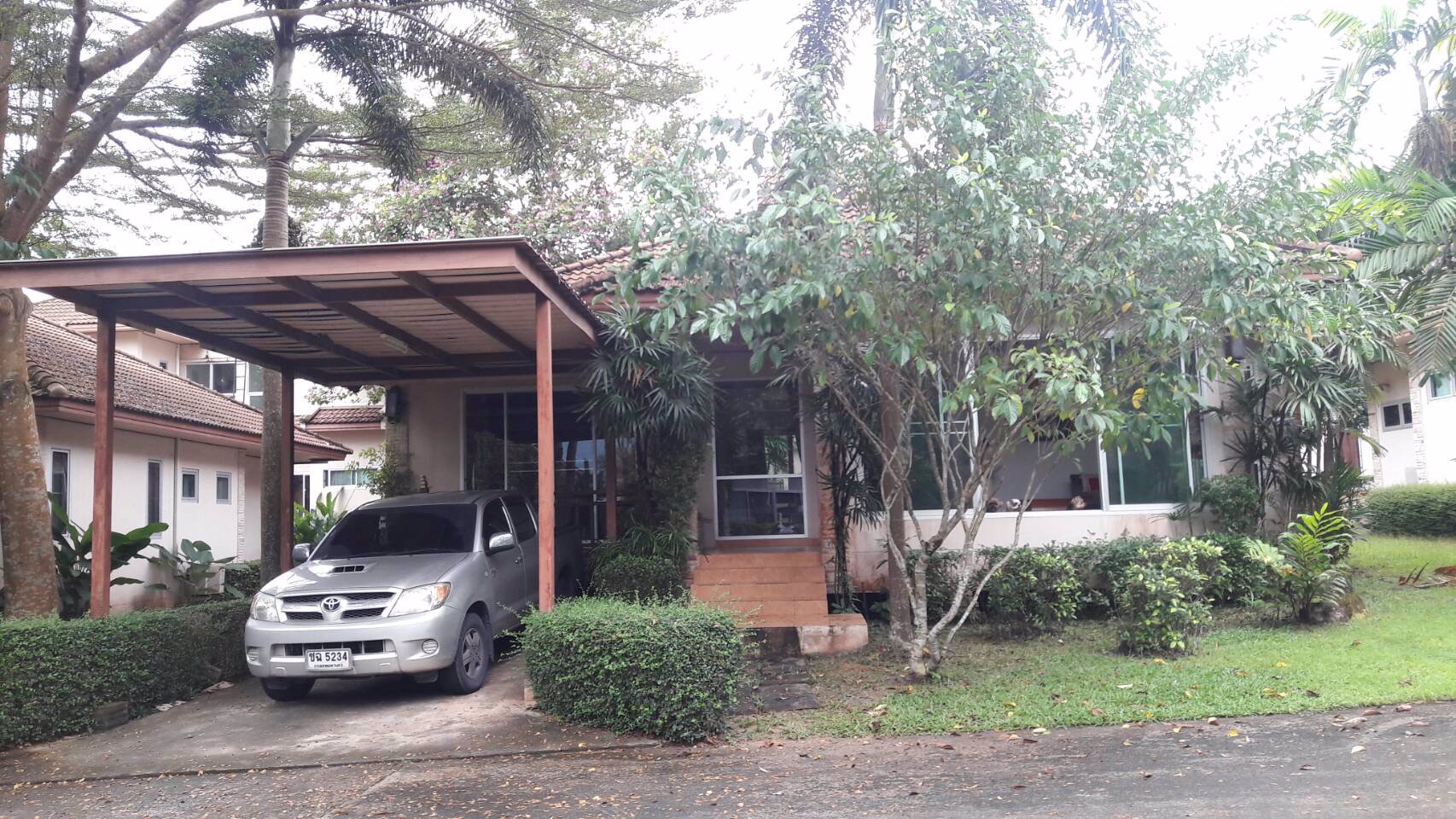 ขายด่วน-บ้านเดี่ยวสวยหรู-ตกแต่งสไตค์-รีสอร์ท-ในสนามกอล์ฟนครนายก