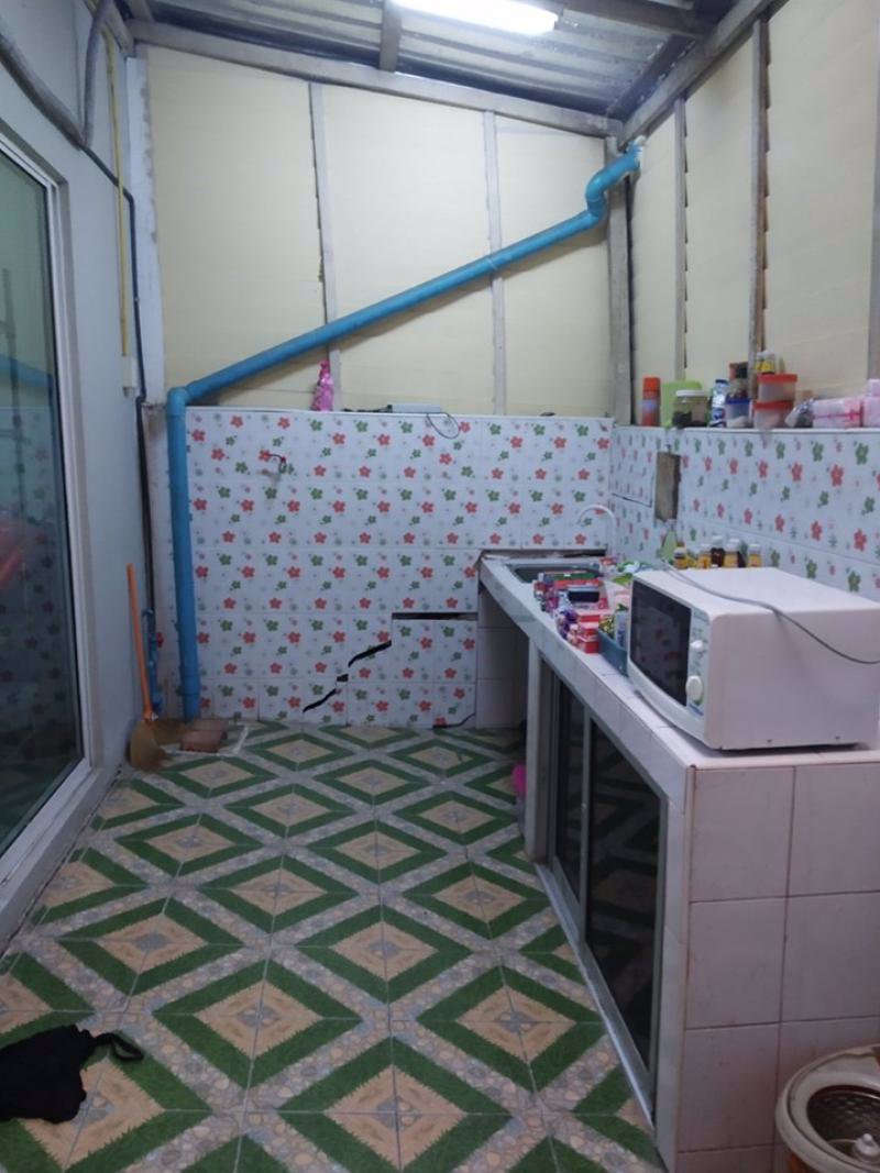 ขายทาวน์เฮ้าส์-2ชั้น-หมู่บ้านเดอะคัลเลอร์-เฟส1-ลำลูกกาคลอง4