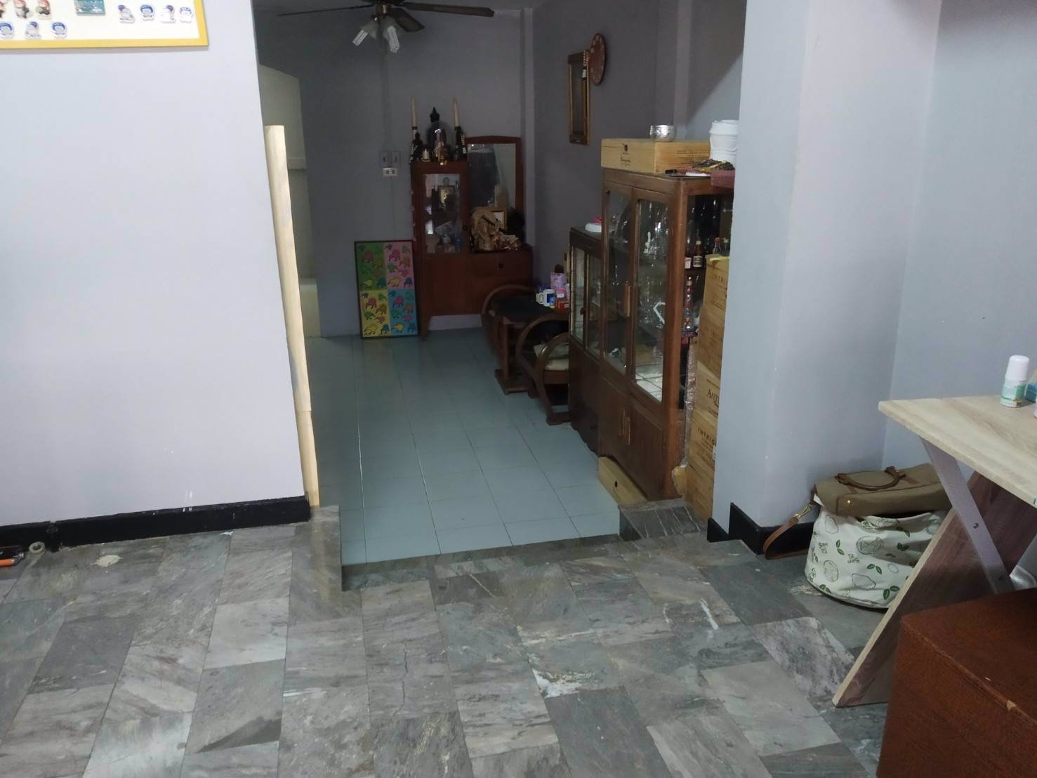 ขายทาวน์เฮ้าส์-3ชั้นเล่นระดับต่อเติมแล้ว-เนื้อที่-22-ตรว-อำเภอ-เมืองนนทบุรี