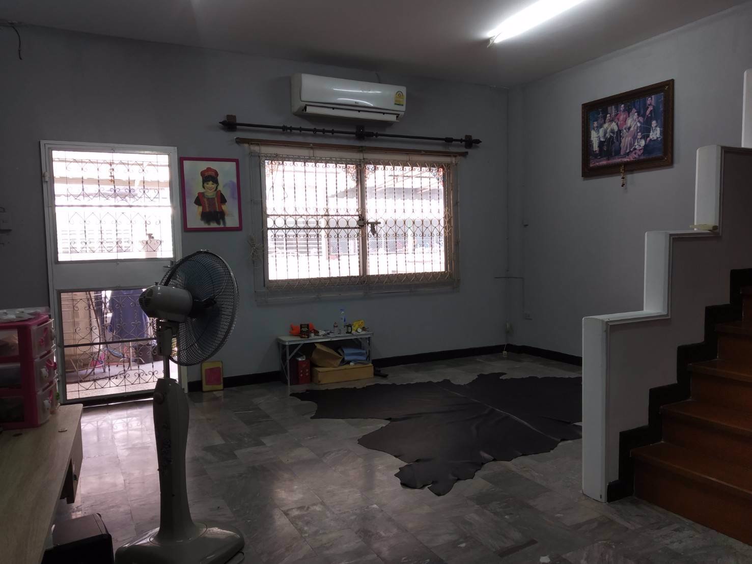 ขายทาวน์เฮ้าส์-3ชั้นเล่นระดับต่อเติมแล้ว-เนื้อที่-22-ตรว-อำเภอ-เมืองนนทบุรี