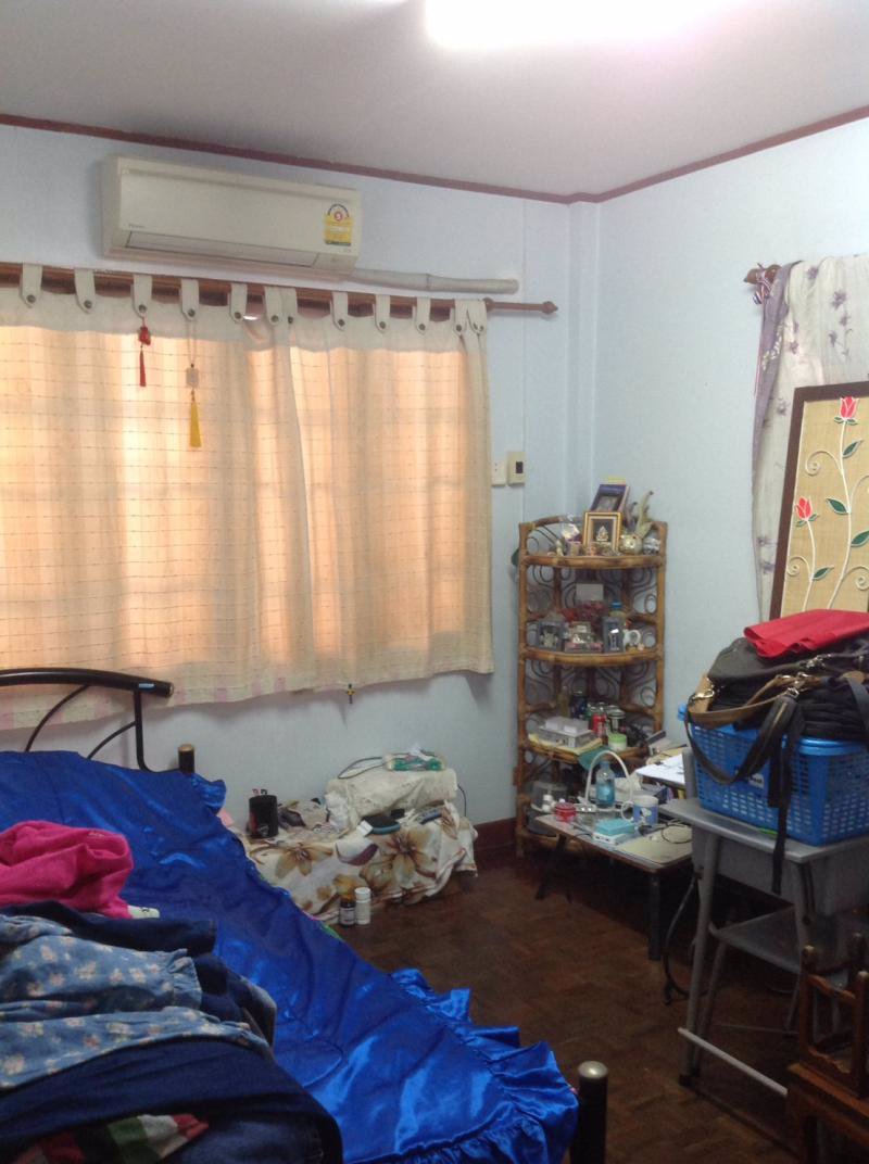 ทาวน์เฮ้าส์พร้อมที่ดิน-36-ตรวา-มบุศรินทร์-1-3-ห้องนอน-2-ห้องน้ำ-พร้อมแอร์ทุกห้อง