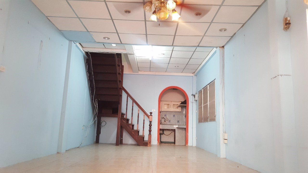 ทาวเฮ้าส์-2-ชั้น-ซอย-แอนเน็กซ์-พหลโยธิน58-แยก-2-ที่ดิน-114-ตรวา-2-นอน-2-น้ำ