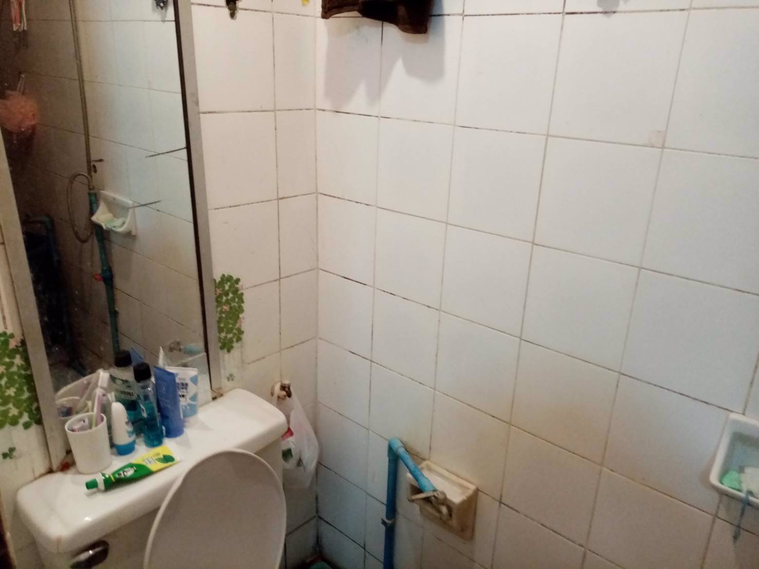 ขาย-บ้านทาวเฮาส์-16-ตรวา-มบกรุงทอง-2-ห้องนอน-1-ห้องน้ำ-หน้าบ้านมีต้นไม้ใหญ่ร่มรื่น-thumbtack-