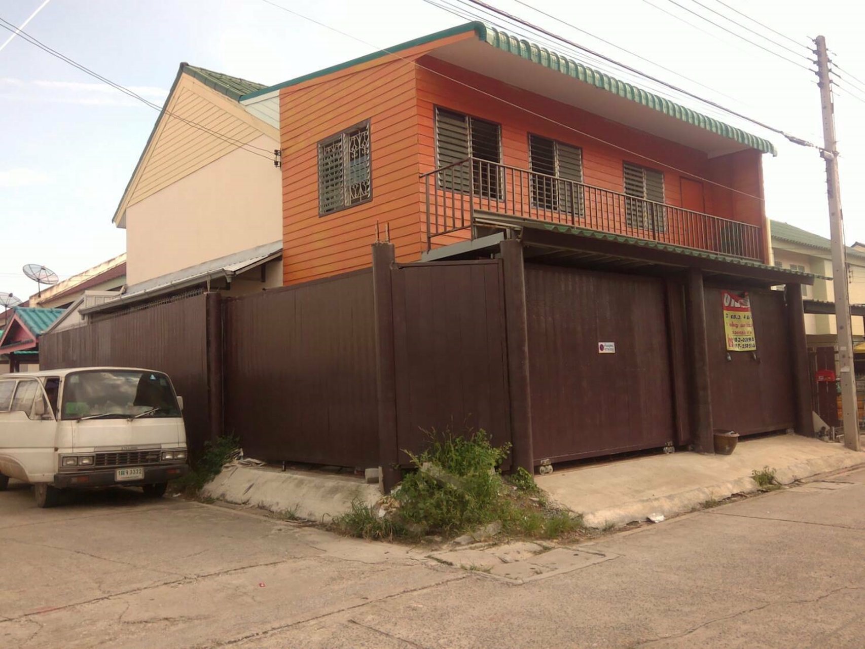 ทาวเฮาส์-2-ชั้น-2-คูหา-การเคหะแห่งชาติ-ตำบลบึงคำพลอย-อำเภอลำลูกกา-จังหวัดปทุมธานี