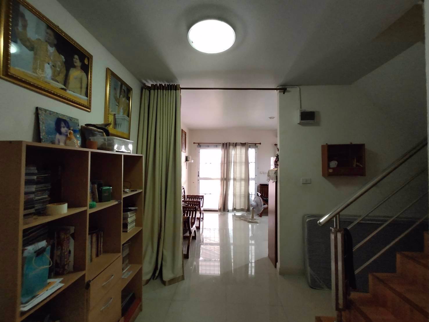 ขายทาวน์เฮาส์-2-ชั้น-หมู่บ้านเดอะเบสท์-นวนคร-เนื้อที่-305-ตรว-ตำบลเชียงรากน้อย-อบางประอิน-จอยุธย