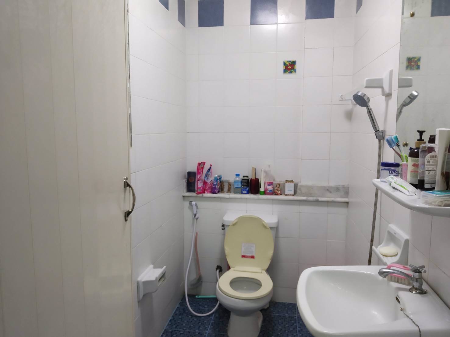 ขายทาวน์เฮ้าส์-3ชั้นเล่นระดับต่อเติมแล้ว-เนื้อที่-22-ตรว