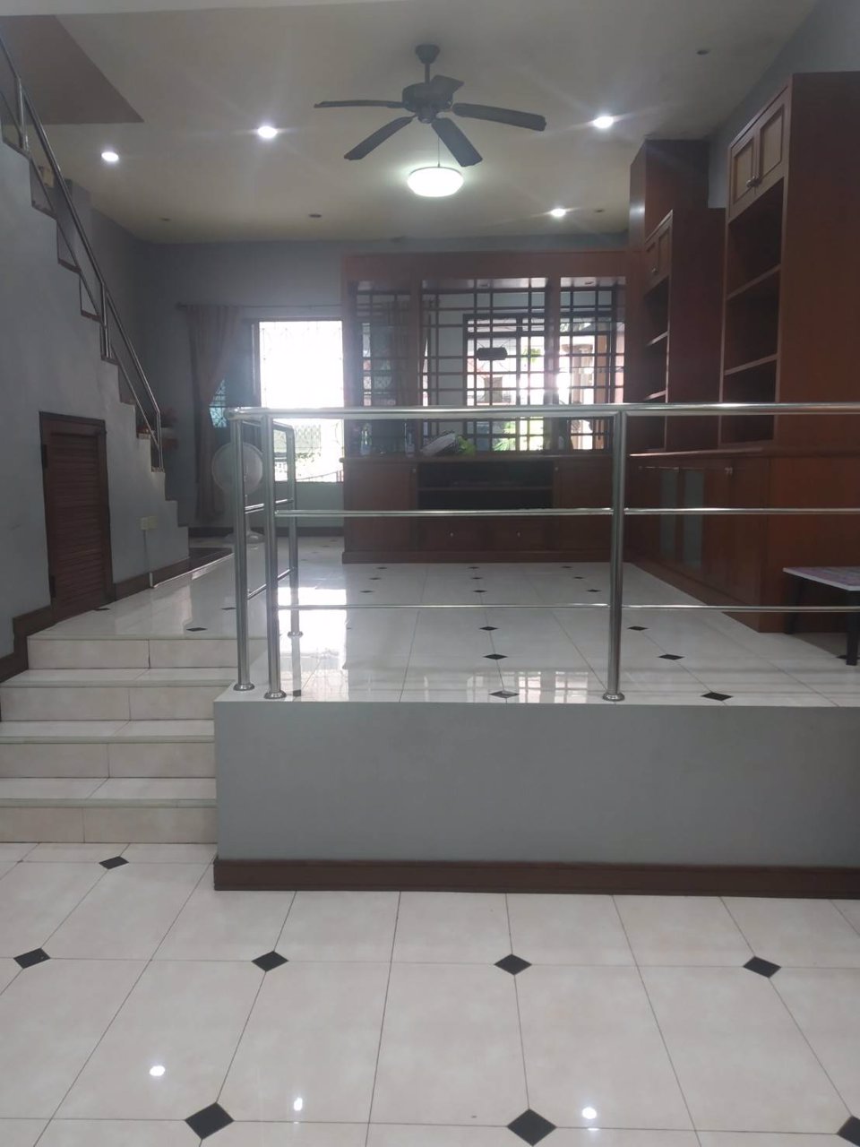 ขายทาวน์โฮม-3ชั้น-แยกพระยาสุเรนทร์-เนื้อที่-21ตรวา-แขวงบางชัน-เขตมีนบุรี-จังหวัดกรุงเทพมหานคร