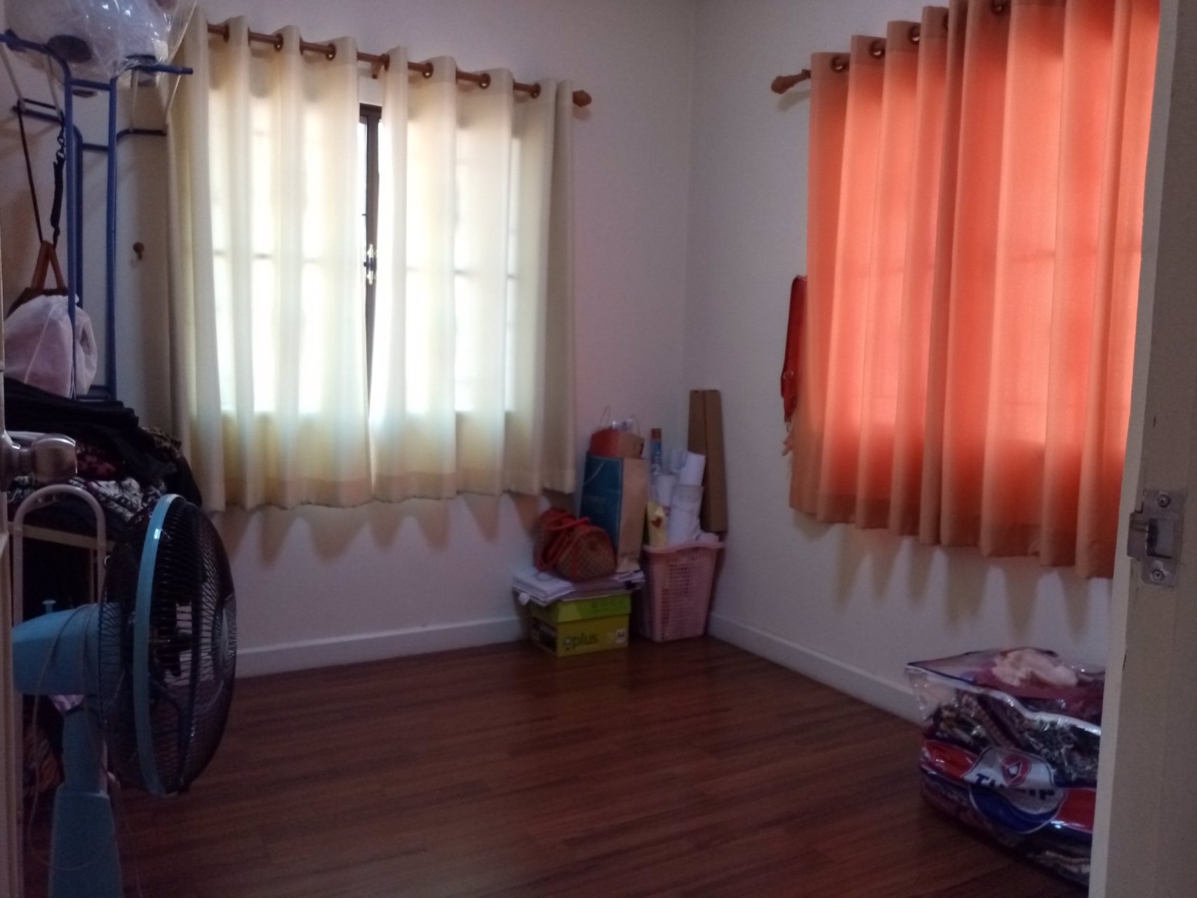 ขายทาวเฮาส์หลังมุม-หมู่บ้านพฤกษาd-เลียบคลองสาม-ปทุมธานี-พื้นที่-386-ตารางวา-พื้นที่ด้านข้างต่อเติมเ