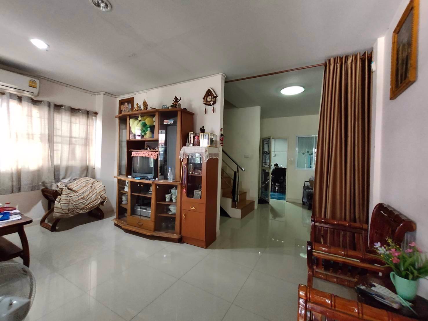 ขายทาวน์เฮาส์-2-ชั้น-หมู่บ้านเดอะเบสท์-นวนคร-เนื้อที่-305-ตรว-ตำบลเชียงรากน้อย-อบางประอิน-จอยุธย