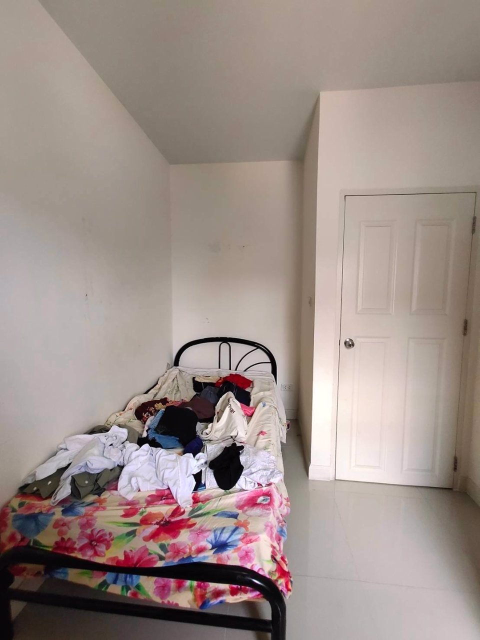 ขายทาวน์เฮาส์-2-ชั้น-หมู่บ้านเดอะเบสท์-นวนคร-เนื้อที่-305-ตรว-ตำบลเชียงรากน้อย-อบางประอิน-จอยุธย